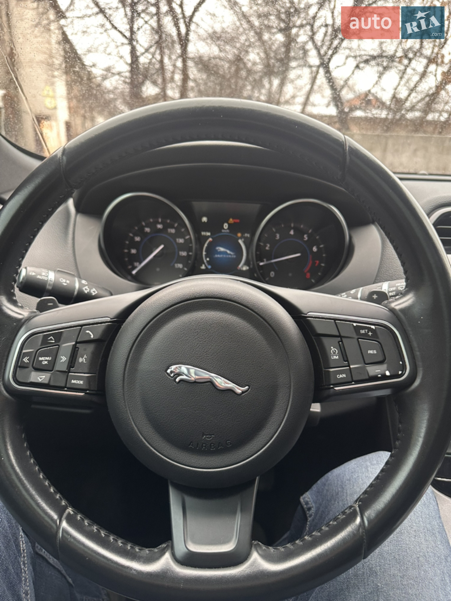 2017 Jaguar F-Pace - мініатюра 13