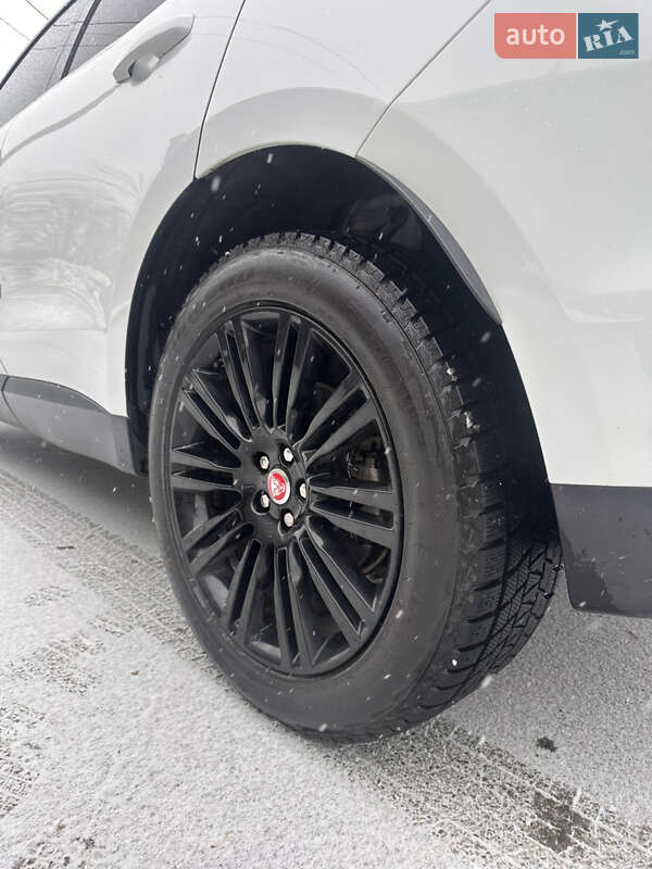 Внедорожник / Кроссовер Jaguar F-Pace 2017 в Чернигове фото 12 Внедорожник / Кроссовер Jaguar F-Pace 2017 в Чернигове