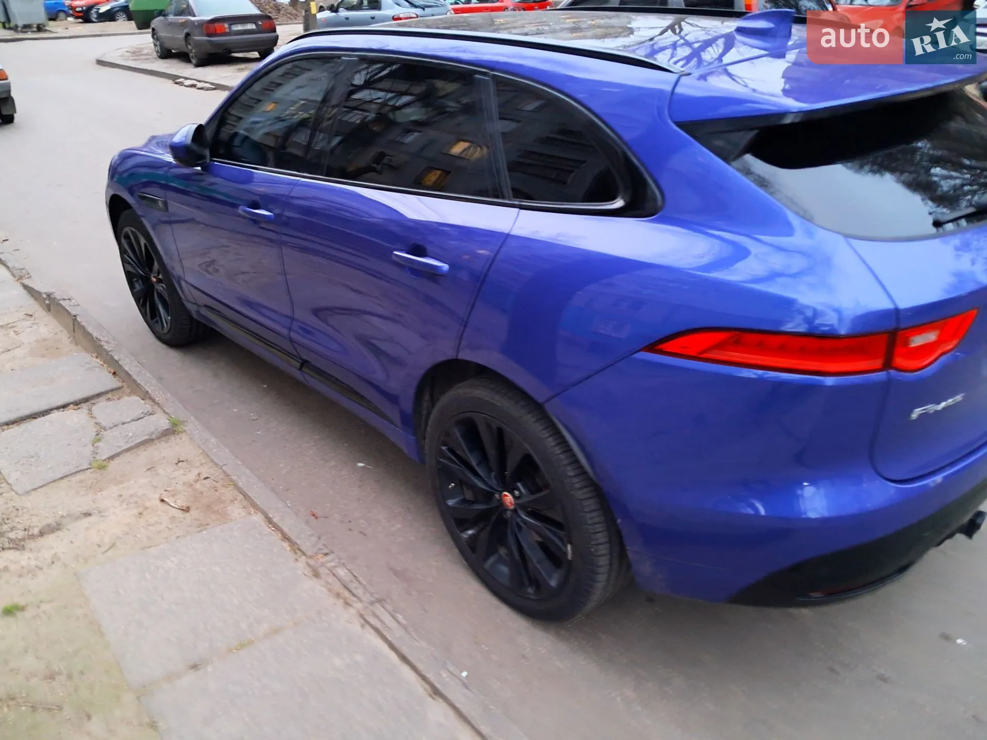 2017 Jaguar F-Pace - мініатюра 3