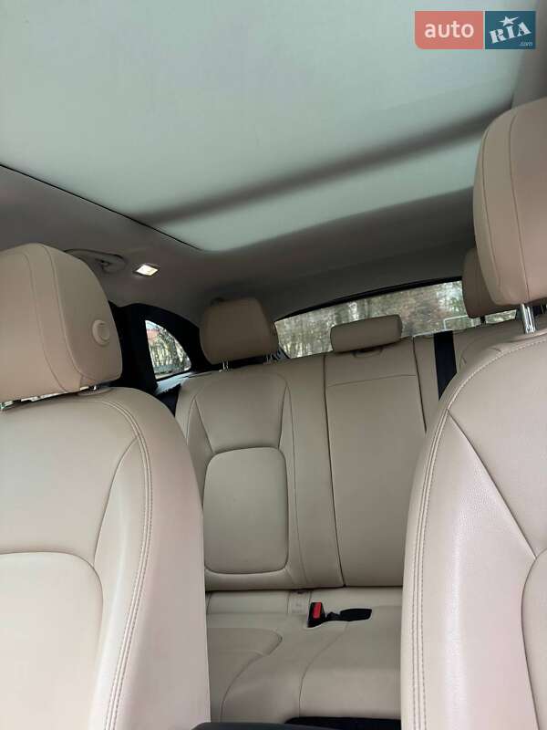 Внедорожник / Кроссовер Jaguar F-Pace 2016 в Тернополе