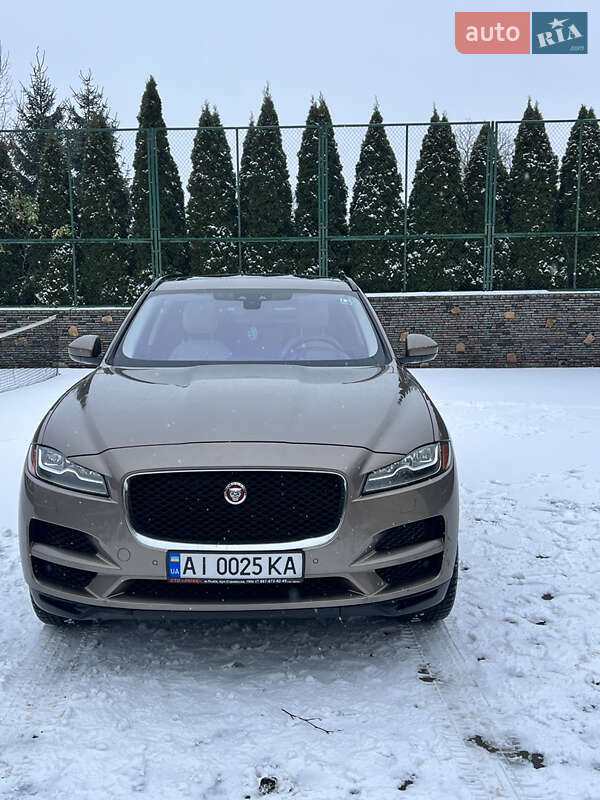 Jaguar F-Pace 2016