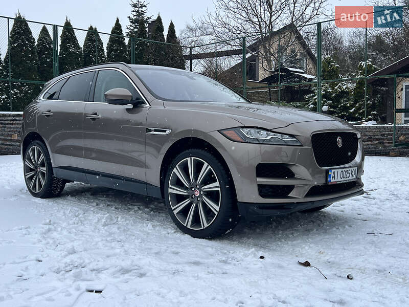 Внедорожник / Кроссовер Jaguar F-Pace 2016 в Василькове