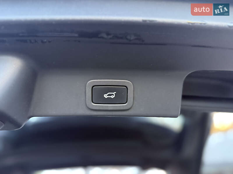 Внедорожник / Кроссовер Jaguar F-Pace 2018 в Полтаве фото 30 Внедорожник / Кроссовер Jaguar F-Pace 2018 в Полтаве