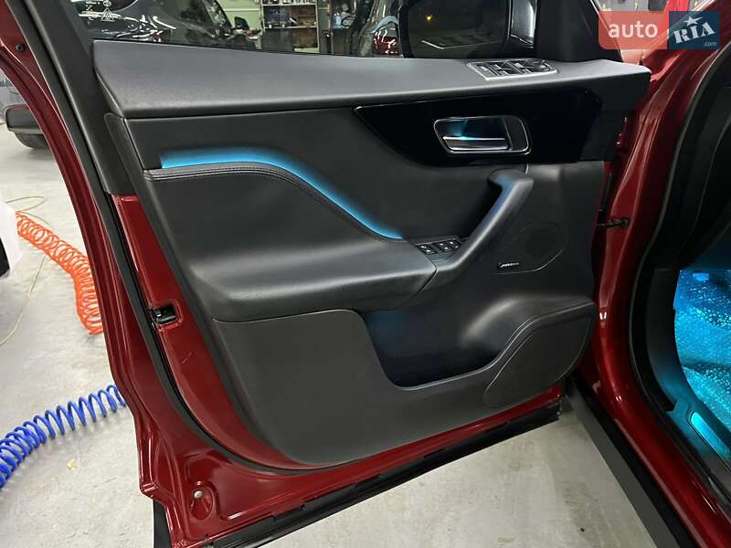 Внедорожник / Кроссовер Jaguar F-Pace 2017 в Львове фото 9 Внедорожник / Кроссовер Jaguar F-Pace 2017 в Львове