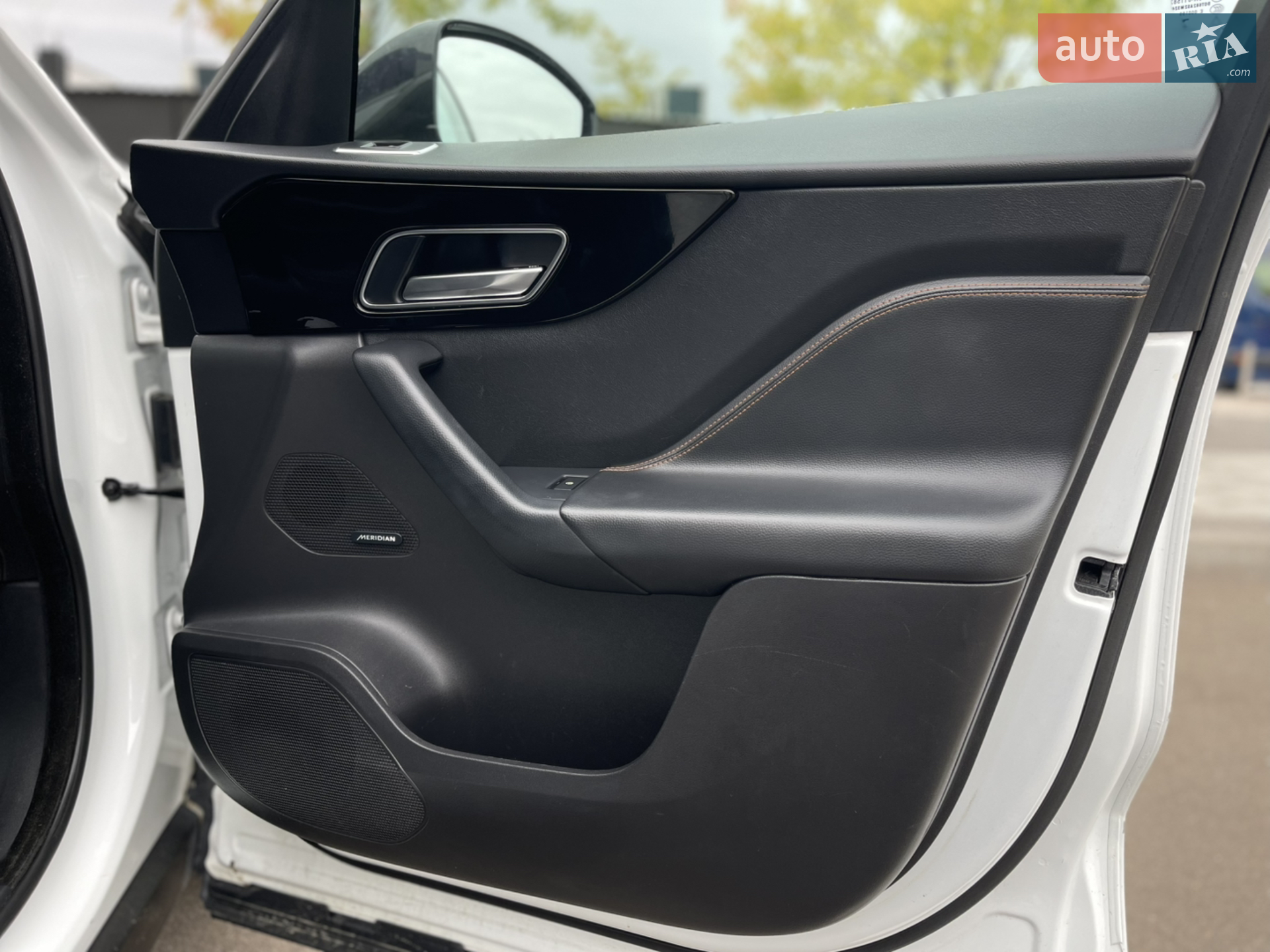2019 Jaguar F-Pace - мініатюра 19