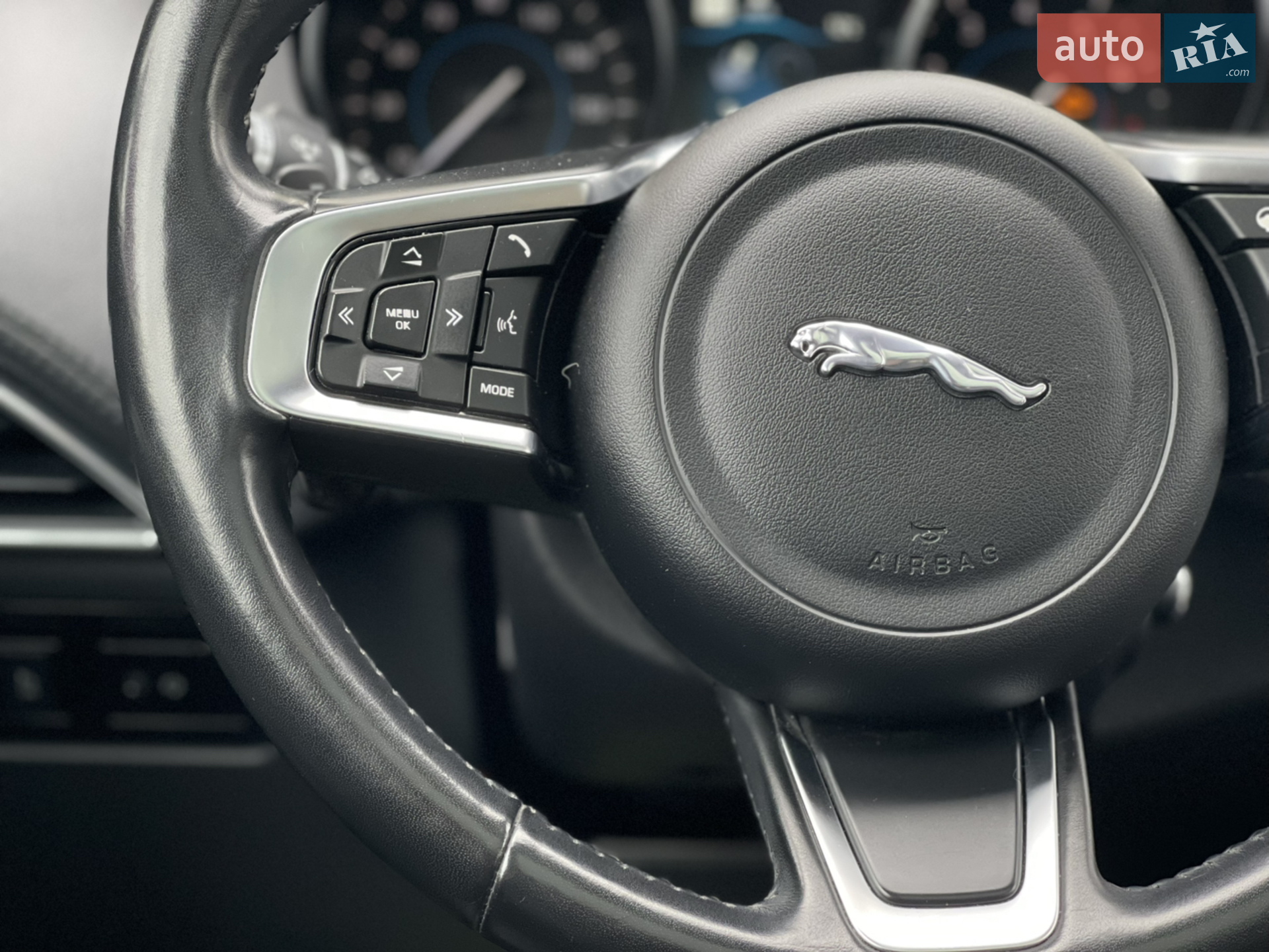 2019 Jaguar F-Pace - мініатюра 23