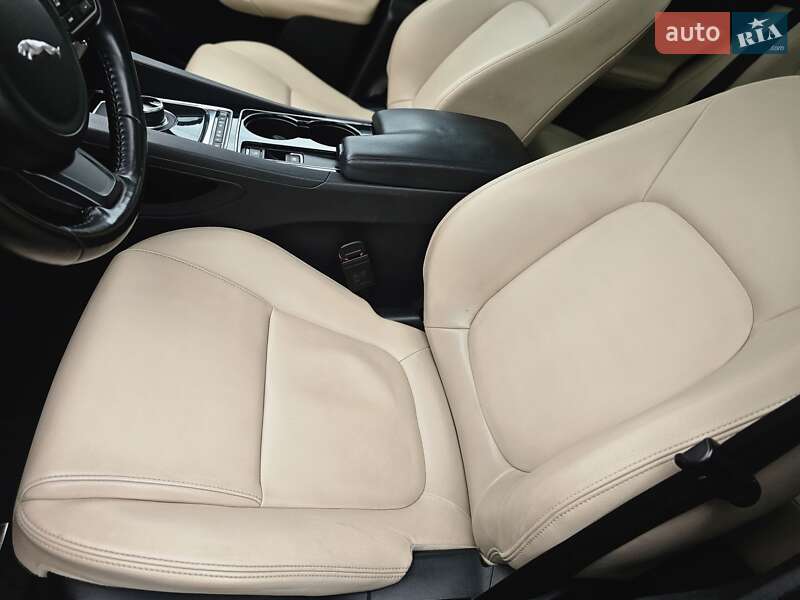 Внедорожник / Кроссовер Jaguar F-Pace 2017 в Львове