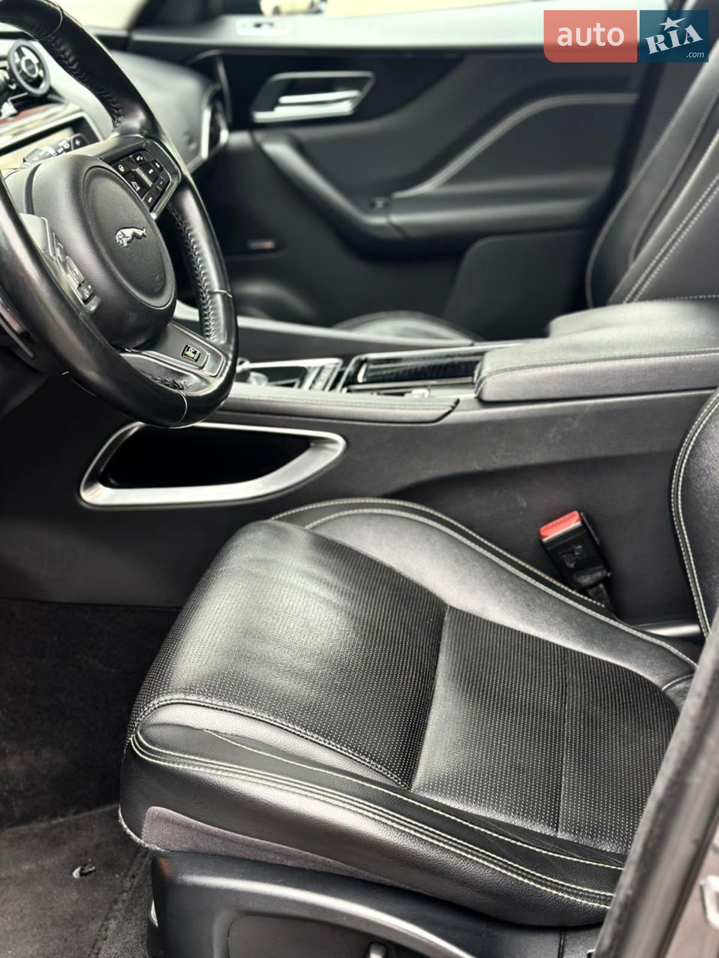 2016 Jaguar F-Pace - мініатюра 8