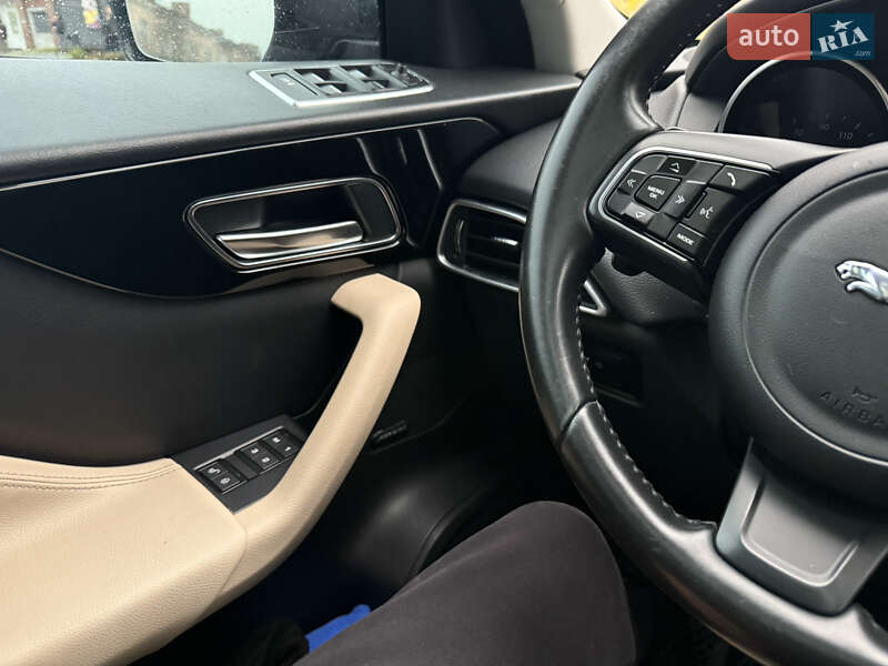 Внедорожник / Кроссовер Jaguar F-Pace 2017 в Нововолынске фото 15 Внедорожник / Кроссовер Jaguar F-Pace 2017 в Нововолынске