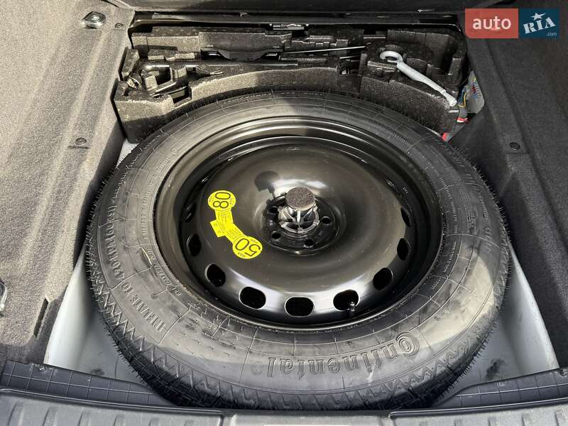 Внедорожник / Кроссовер Jaguar F-Pace 2017 в Ивано-Франковске фото 45 Внедорожник / Кроссовер Jaguar F-Pace 2017 в Ивано-Франковске