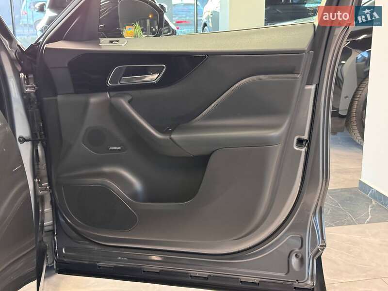 Внедорожник / Кроссовер Jaguar F-Pace 2017 в Львове