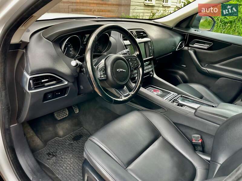 Внедорожник / Кроссовер Jaguar F-Pace 2018 в Киеве фото 29 Внедорожник / Кроссовер Jaguar F-Pace 2018 в Киеве