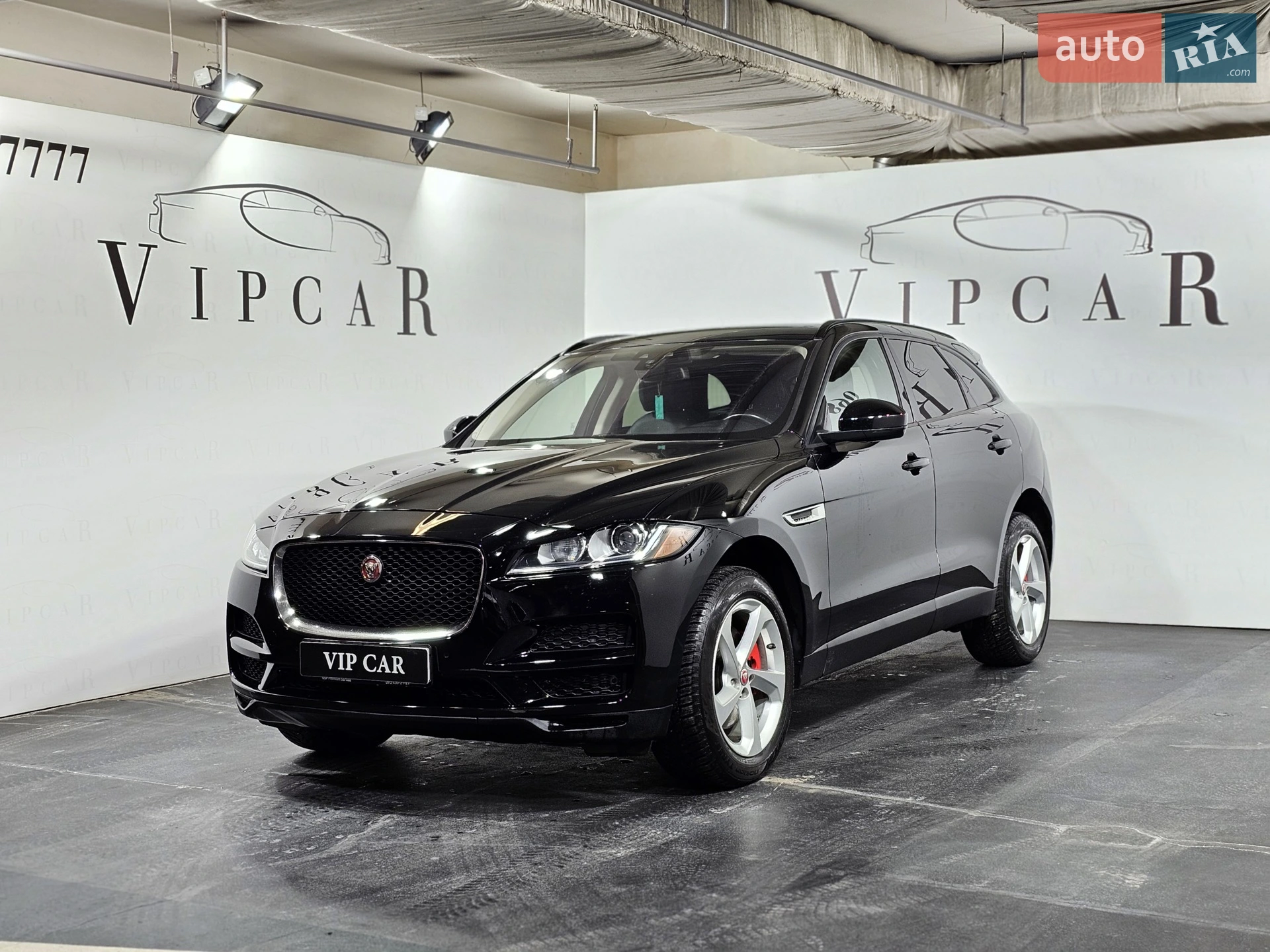 2017 Jaguar F-Pace - мініатюра 4