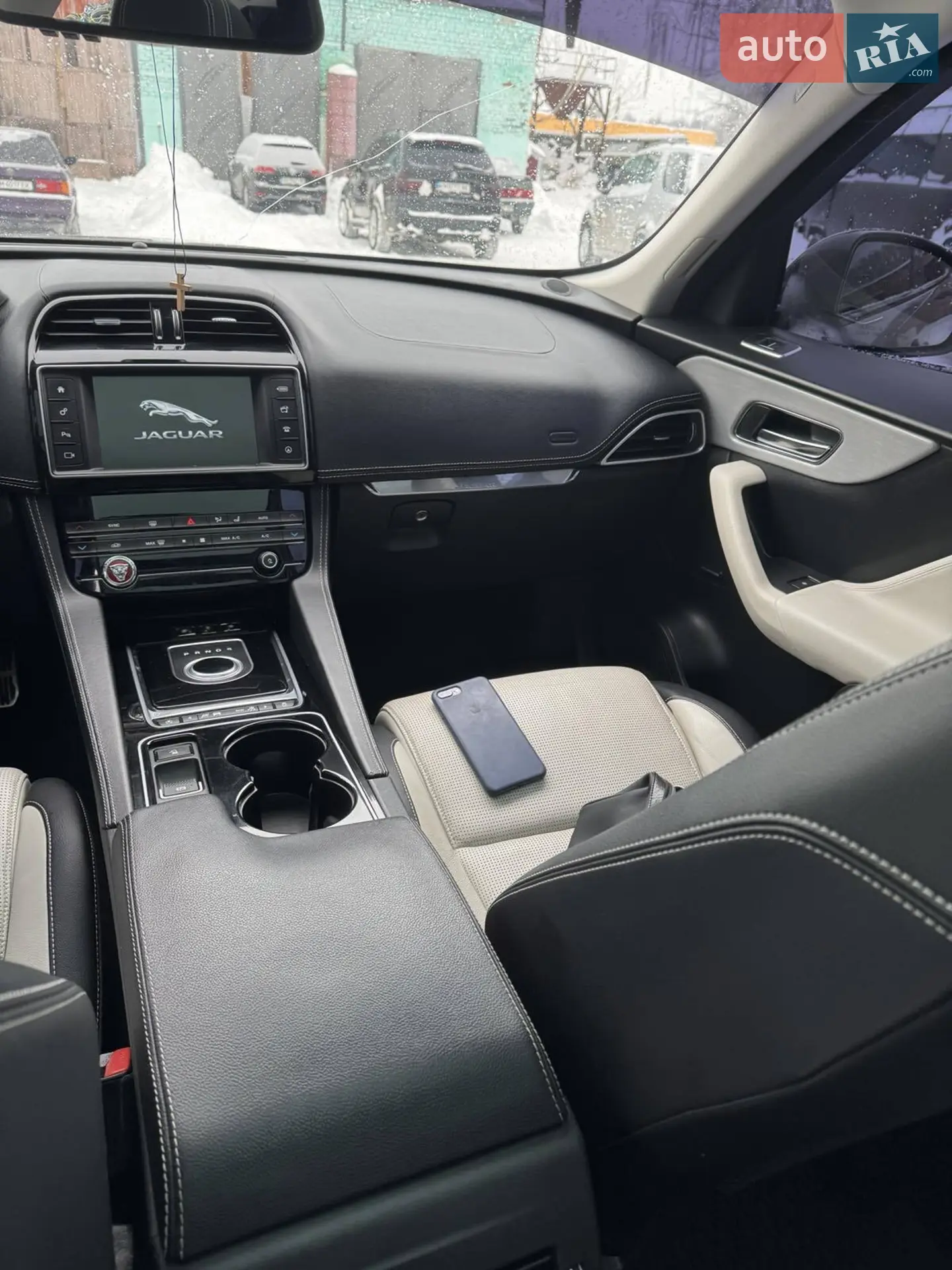 2016 Jaguar F-Pace - мініатюра 14