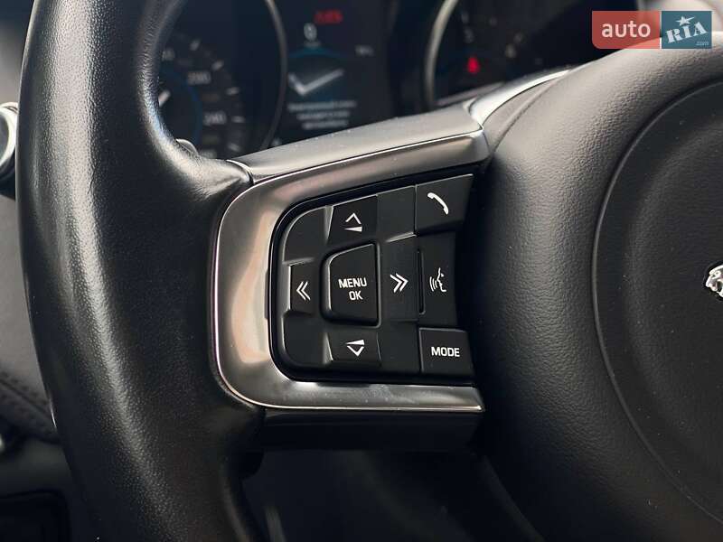 Внедорожник / Кроссовер Jaguar F-Pace 2018 в Киеве