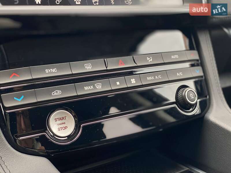 Внедорожник / Кроссовер Jaguar F-Pace 2018 в Киеве