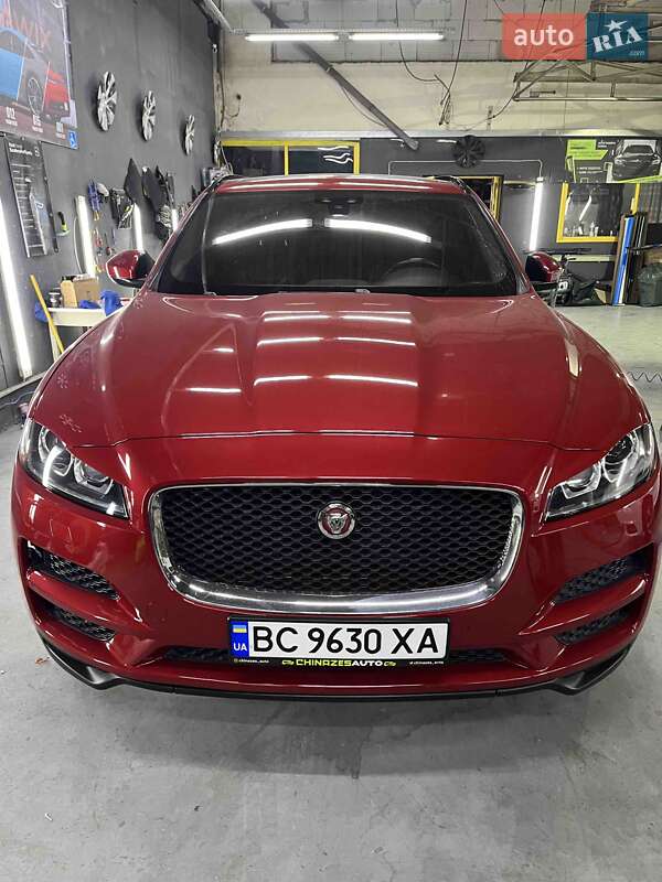 Jaguar F-Pace 2017