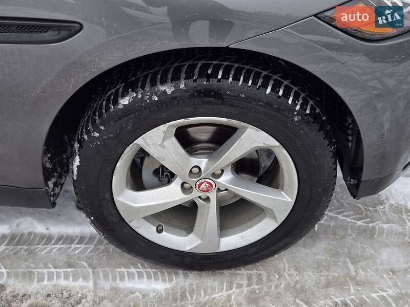Внедорожник / Кроссовер Jaguar F-Pace 2016 в Киеве фото 8 Внедорожник / Кроссовер Jaguar F-Pace 2016 в Киеве