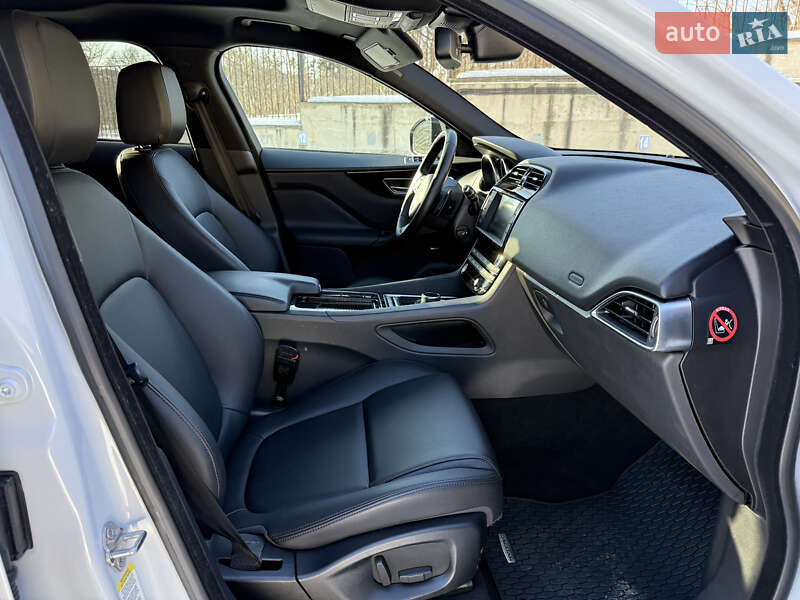 Позашляховик / Кросовер Jaguar F-Pace 2018 в Рівному