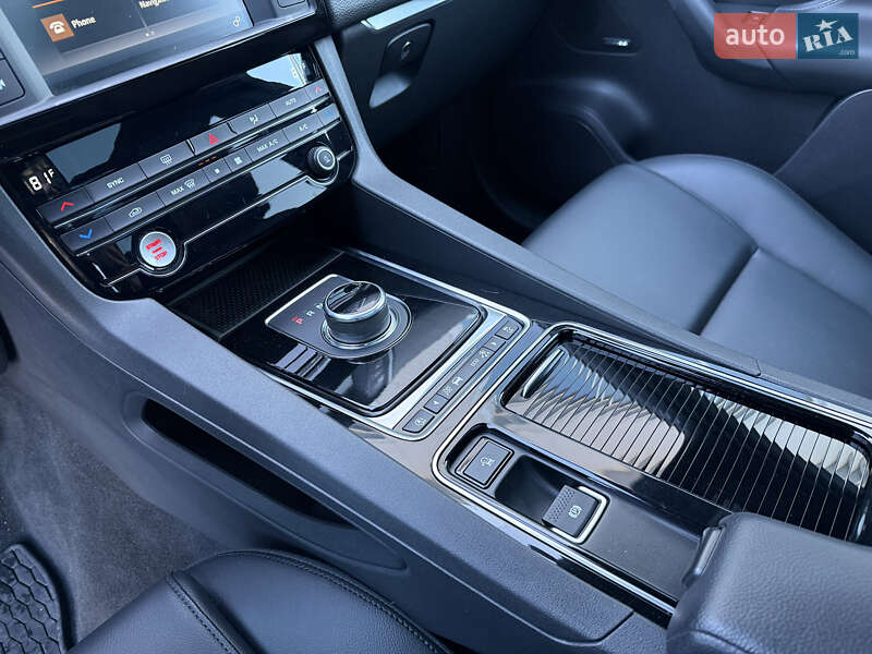 Позашляховик / Кросовер Jaguar F-Pace 2018 в Рівному