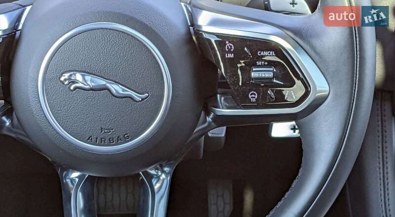 Внедорожник / Кроссовер Jaguar F-Pace 2021 в Киеве