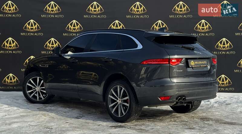 Внедорожник / Кроссовер Jaguar F-Pace 2016 в Киеве