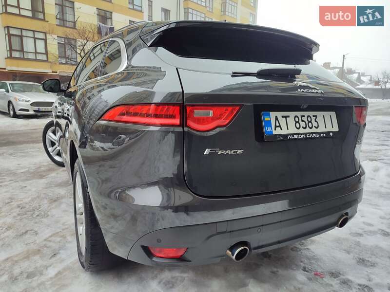 Внедорожник / Кроссовер Jaguar F-Pace 2017 в Ивано-Франковске