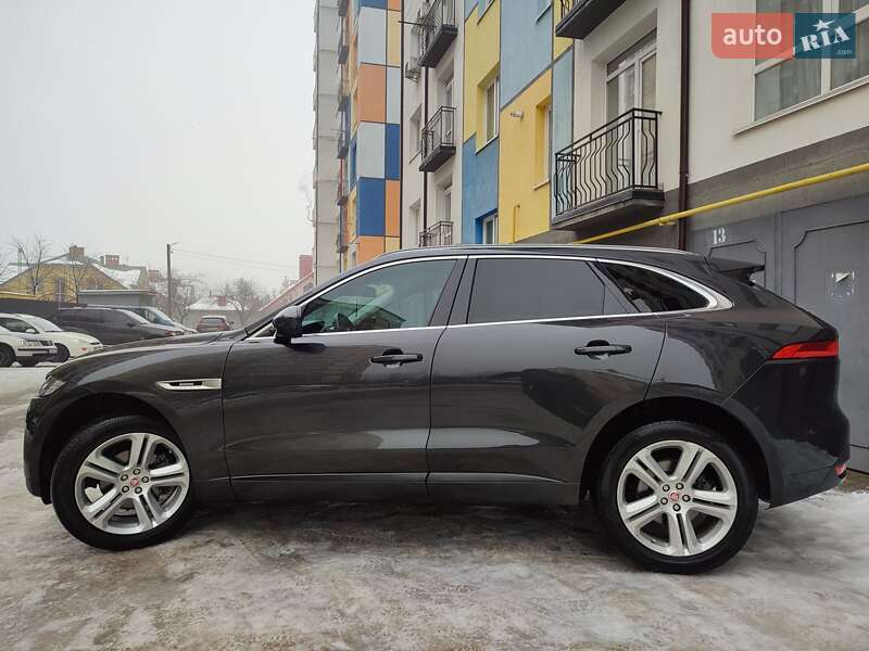 Внедорожник / Кроссовер Jaguar F-Pace 2017 в Ивано-Франковске