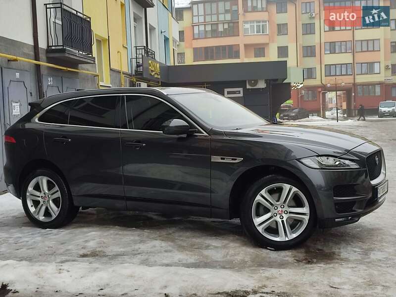 Внедорожник / Кроссовер Jaguar F-Pace 2017 в Ивано-Франковске