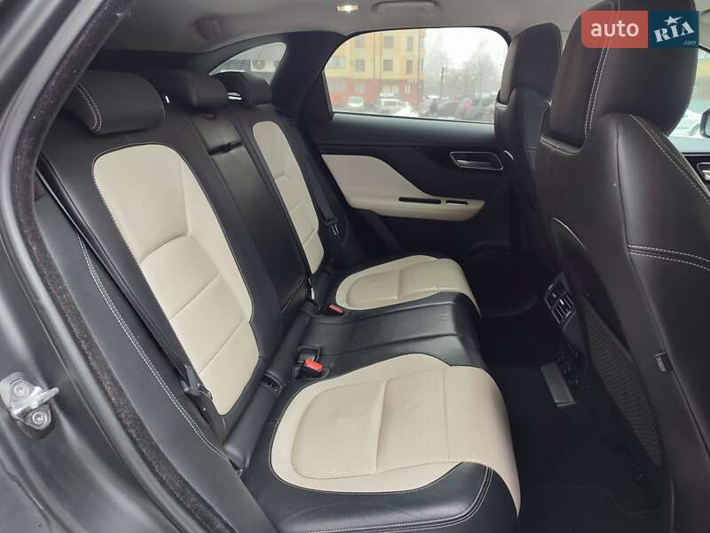 Внедорожник / Кроссовер Jaguar F-Pace 2017 в Ивано-Франковске