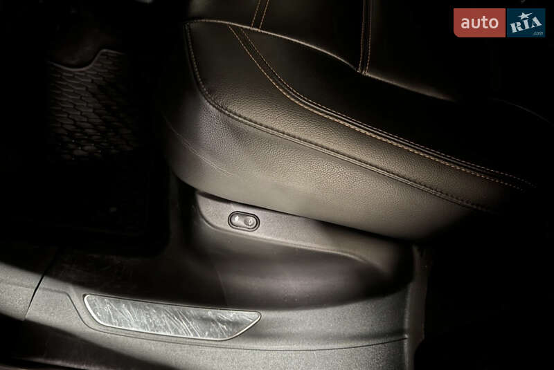 Позашляховик / Кросовер Jaguar F-Pace 2020 в Києві фото 52 Позашляховик / Кросовер Jaguar F-Pace 2020 в Києві