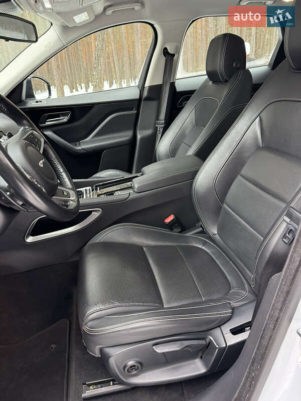 Внедорожник / Кроссовер Jaguar F-Pace 2017 в Ковеле