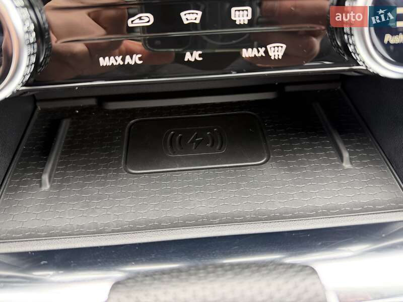 Внедорожник / Кроссовер Jaguar F-Pace 2021 в Киеве