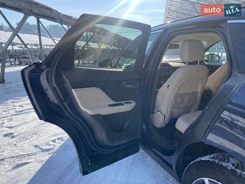 Внедорожник / Кроссовер Jaguar F-Pace 2017 в Львове