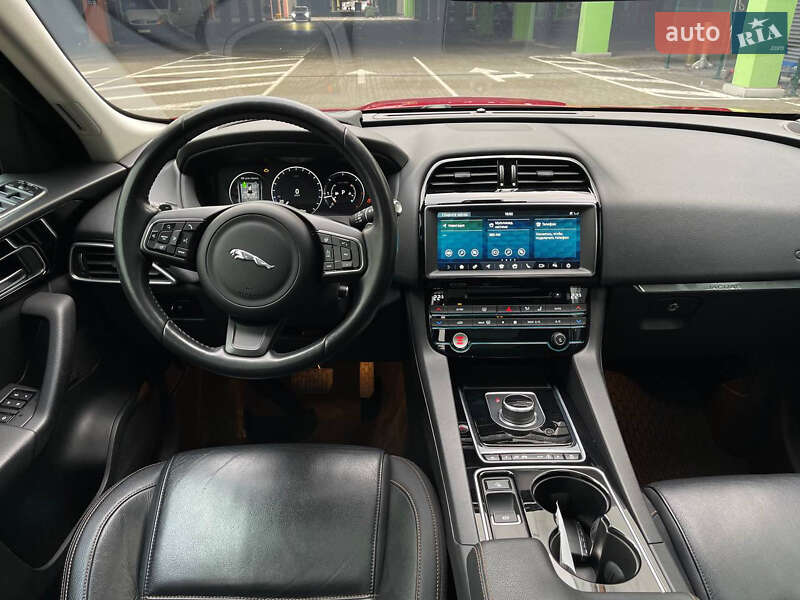 Позашляховик / Кросовер Jaguar F-Pace 2016 в Києві фото 11 Позашляховик / Кросовер Jaguar F-Pace 2016 в Києві