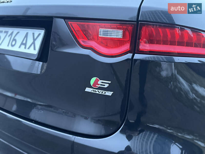 Внедорожник / Кроссовер Jaguar F-Pace 2017 в Днепре фото 21 Внедорожник / Кроссовер Jaguar F-Pace 2017 в Днепре