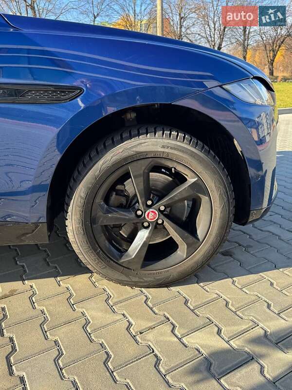 Внедорожник / Кроссовер Jaguar F-Pace 2021 в Ровно фото 13 Внедорожник / Кроссовер Jaguar F-Pace 2021 в Ровно