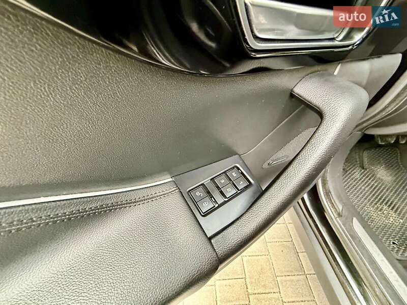 Внедорожник / Кроссовер Jaguar F-Pace 2016 в Одессе