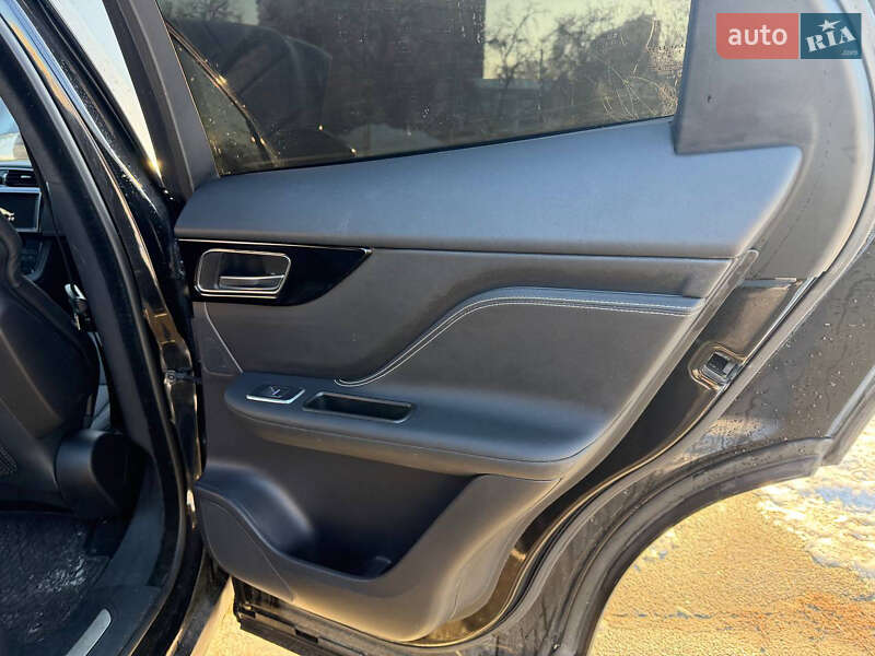 Внедорожник / Кроссовер Jaguar F-Pace 2018 в Броварах