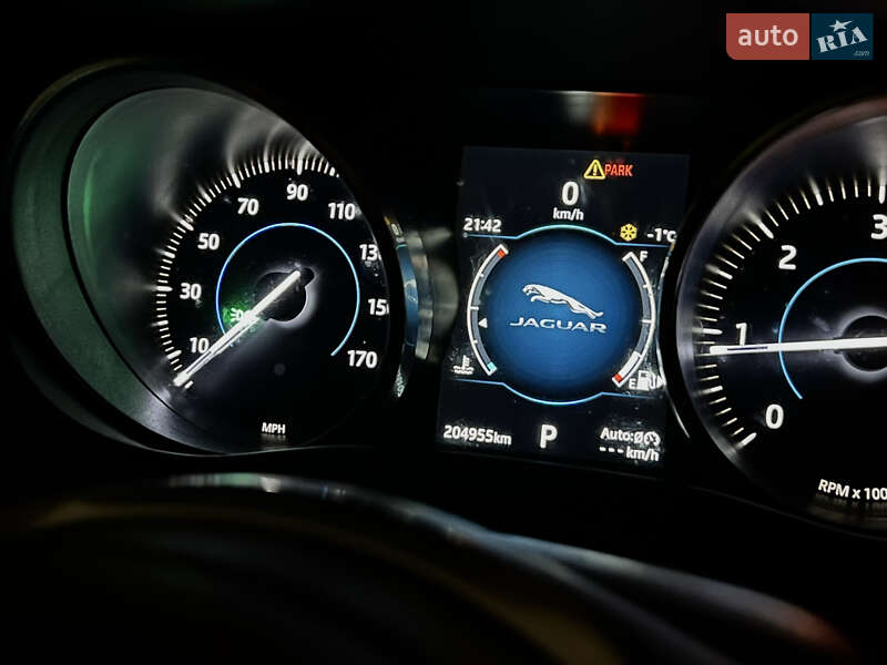 Позашляховик / Кросовер Jaguar F-Pace 2018 в Львові