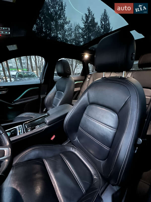 Позашляховик / Кросовер Jaguar F-Pace 2018 в Львові