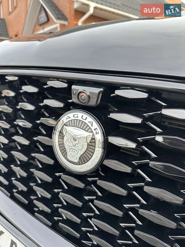 Внедорожник / Кроссовер Jaguar F-Pace 2023 в Киеве