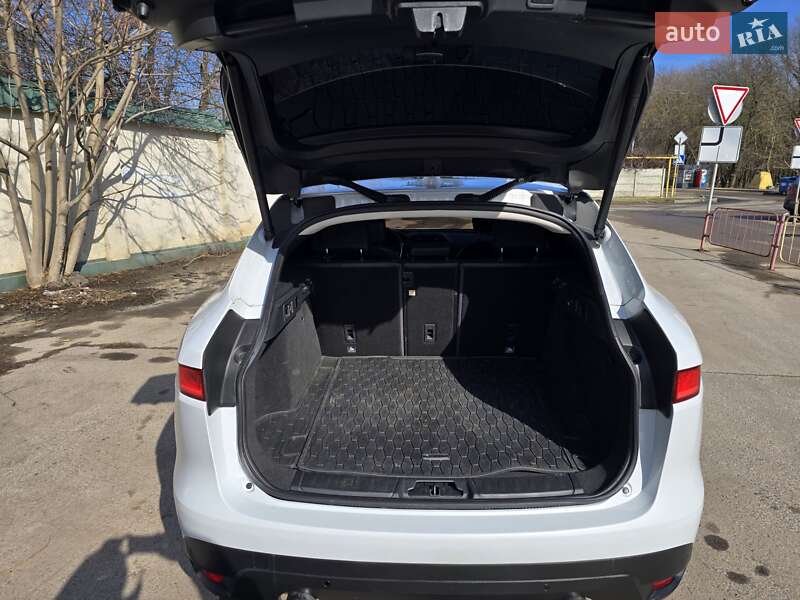 Внедорожник / Кроссовер Jaguar F-Pace 2016 в Одессе