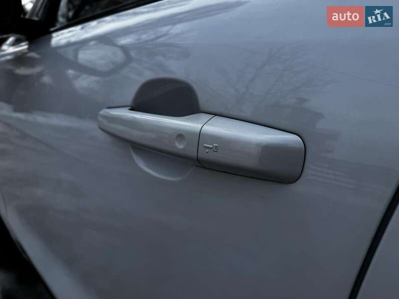 Внедорожник / Кроссовер Jaguar F-Pace 2018 в Киеве