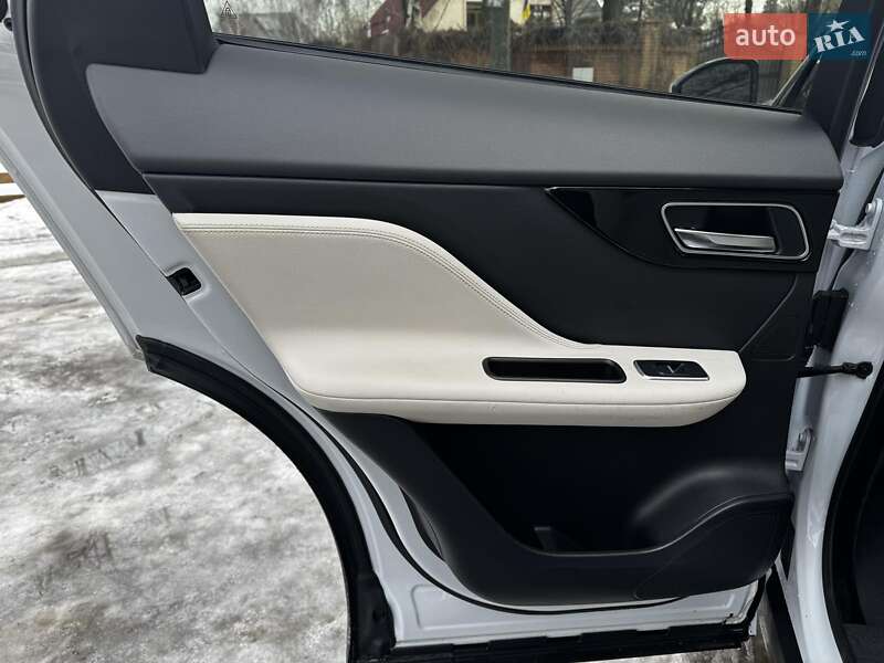 Внедорожник / Кроссовер Jaguar F-Pace 2018 в Киеве