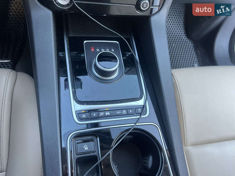 Внедорожник / Кроссовер Jaguar F-Pace 2016 в Хмельницком фото 14 Внедорожник / Кроссовер Jaguar F-Pace 2016 в Хмельницком