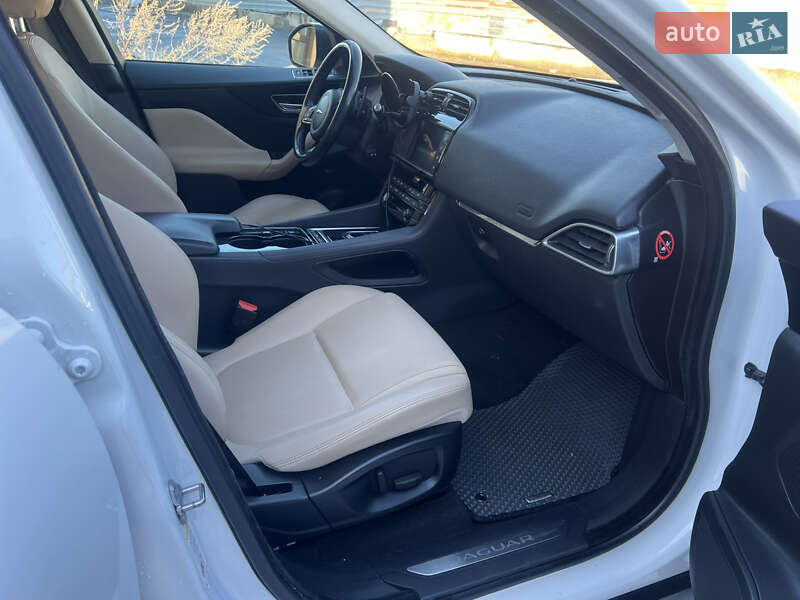 Внедорожник / Кроссовер Jaguar F-Pace 2016 в Хмельницком фото 27 Внедорожник / Кроссовер Jaguar F-Pace 2016 в Хмельницком