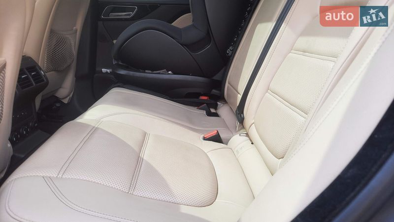 Внедорожник / Кроссовер Jaguar F-Pace 2017 в Львове
