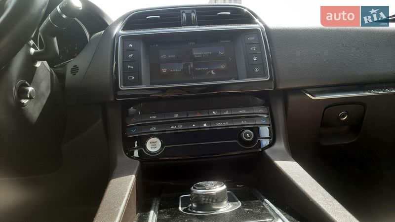 Внедорожник / Кроссовер Jaguar F-Pace 2017 в Львове