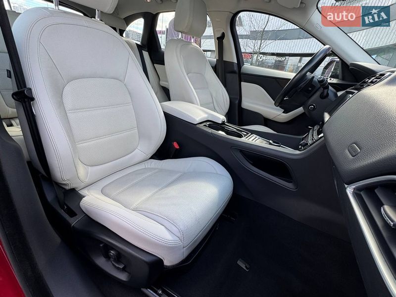 Внедорожник / Кроссовер Jaguar F-Pace 2016 в Киеве